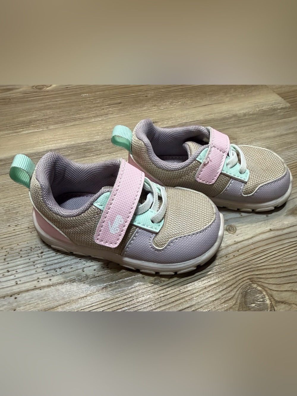 See Kai Run Basic Tenny Sneakers